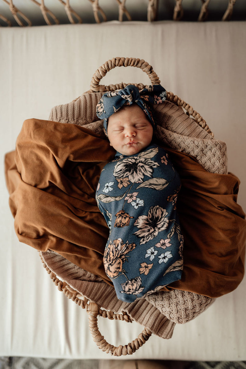 Snuggle Hunny Kids | Belle | Snuggle Swaddle & Topknot Set