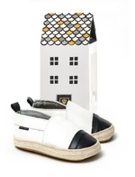 Pretty Brave | ESPADRILLE White with Black Toe